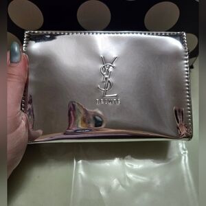 ✨️YSL Pouch✨️